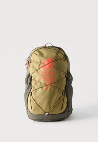 Neizvēlēts, cedar/new taupe green/lava red