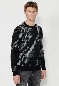 Koroshi Vesta - black