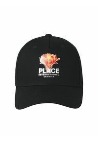 Gorra de béisbol negra con un diseño bordado de flores en naranja y rosa, con el texto "PLACE INTERNATIONAL ORIGINALS" debajo.