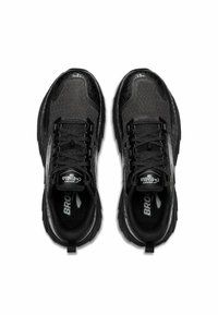 Zapatillas deportivas negras con un upper de tela texturizada, acentos reflectantes y un logotipo contrastante. Cuentan con un cuello acolchado y una suela de goma duradera.