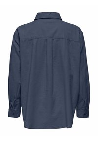 Camicia a maniche lunghe blu navy con colletto classico, dettaglio delle pieghe sul retro e polsini con bottoni, realizzata in tessuto morbido e leggero.