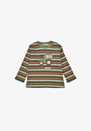 Grün-orange gestreiftes Langarmshirt; mit gesticktem Traktorgrafik und geribbeltem Stoff. Druckknöpfe an der Schulter für ein einfaches Anziehen.