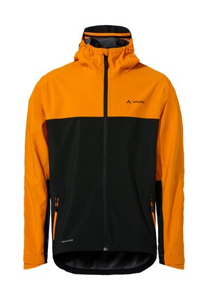 Veste Vaude noire et orange avec fermeture éclair, capuche ajustable et poches latérales. Présente un design coloré et un tissu respirant.