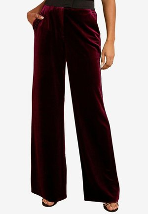 REGULAR FIT - WIDE - Trousers - berry red