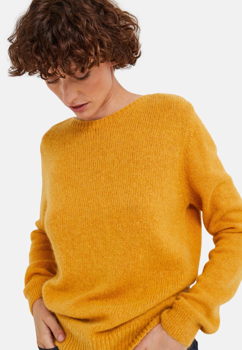 Monoprix MANCHES LONGUES COL BATEAU - Pullover - jaune d oeuf