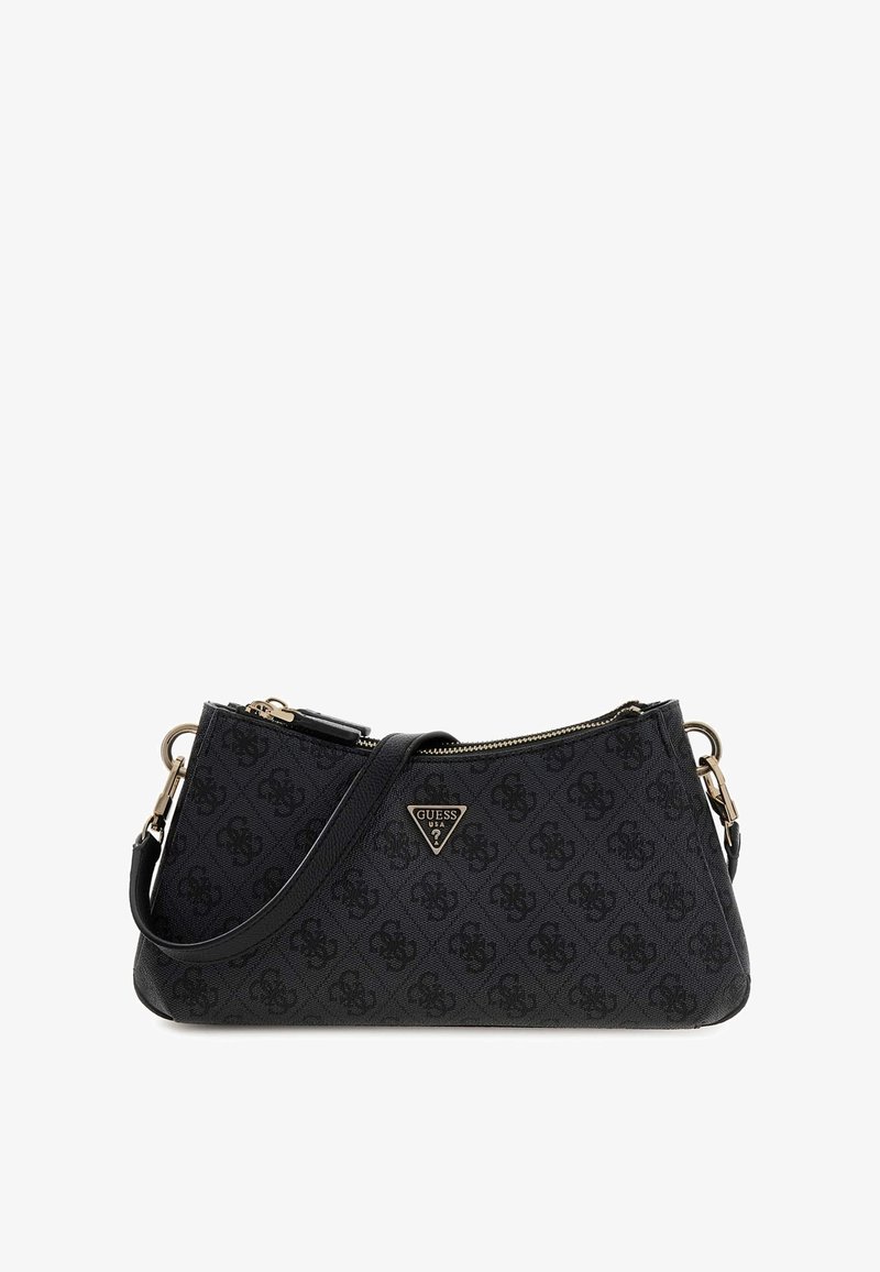 Borsa a tracolla nera, realizzata in materiale sintetico testurizzato. Presenta ferrature dorate, chiusura con cerniera e una targhetta con logo sulla parte anteriore.