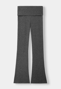 Unselected, dark grey