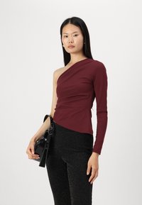 Gina Tricot ONE SHOULDER - Top s dlhým rukávom - burgundy