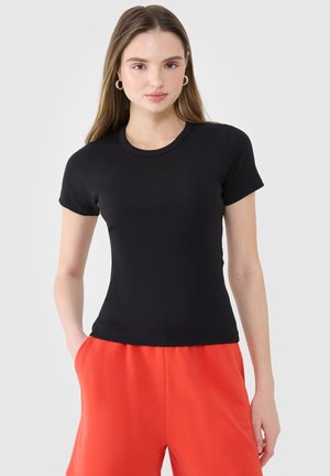 4F, - T-shirt basic