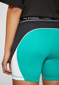 Puma FIT TRAIN STRONG SHORT - Pajkice - sparkling green