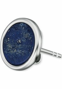 Runde studearrering med en sølvmetal indfatning og en lapis lazuli-sten, der har en dyb blå farve med pletter, der ligner stjerner.