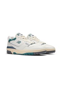 New Balance Tenisky - white