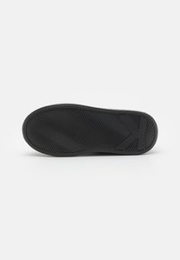 KARL LAGERFELD ANAKAPRI GLITTER - Sneaker low - black