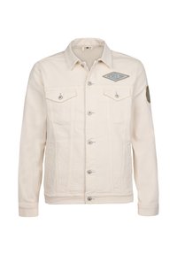 Chaqueta de mezclilla crema con dos bolsillos en el pecho, cierre de botones y un parche en el hombro con detalles en azul y verde.