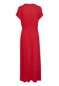 Robe maxi rouge à manches courtes, taille froncée et silhouette fluide. Fabriquée en tissu léger avec une texture lisse.