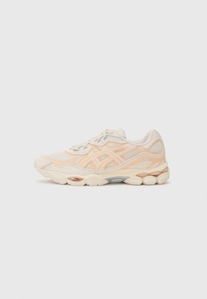 ASICS SportStyle, Baskets basses - beige