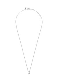 Srebrna ogrlica z nežnim verižicem, ki vsebuje obesek v obliki srca, ki ima na sredini prozoren dragulj.