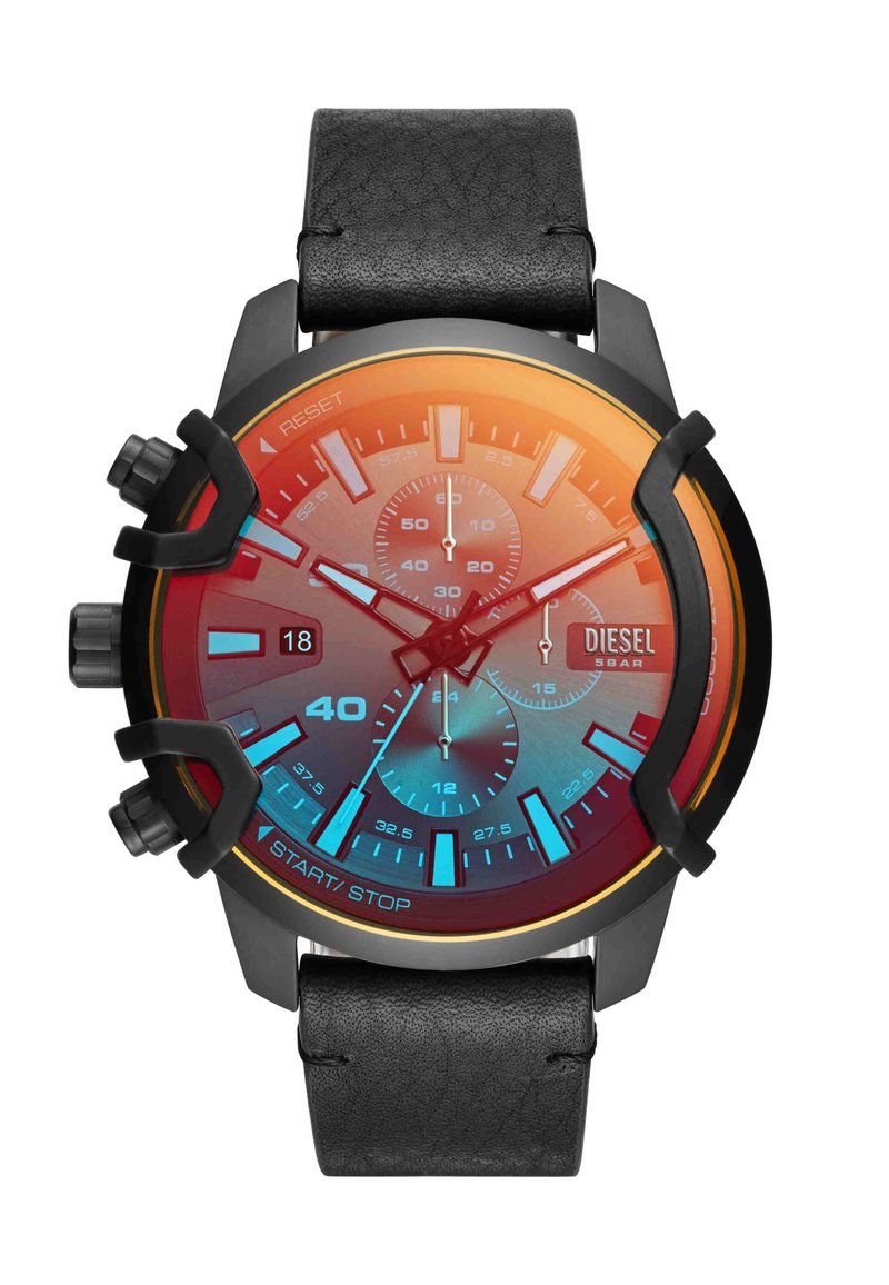 Schwarze Lederarmbanduhr mit großem rundem Zifferblatt, orange-blauem Farbverlauf, drei Unterzifferblättern, Datumsanzeige und Diesel-Logo.