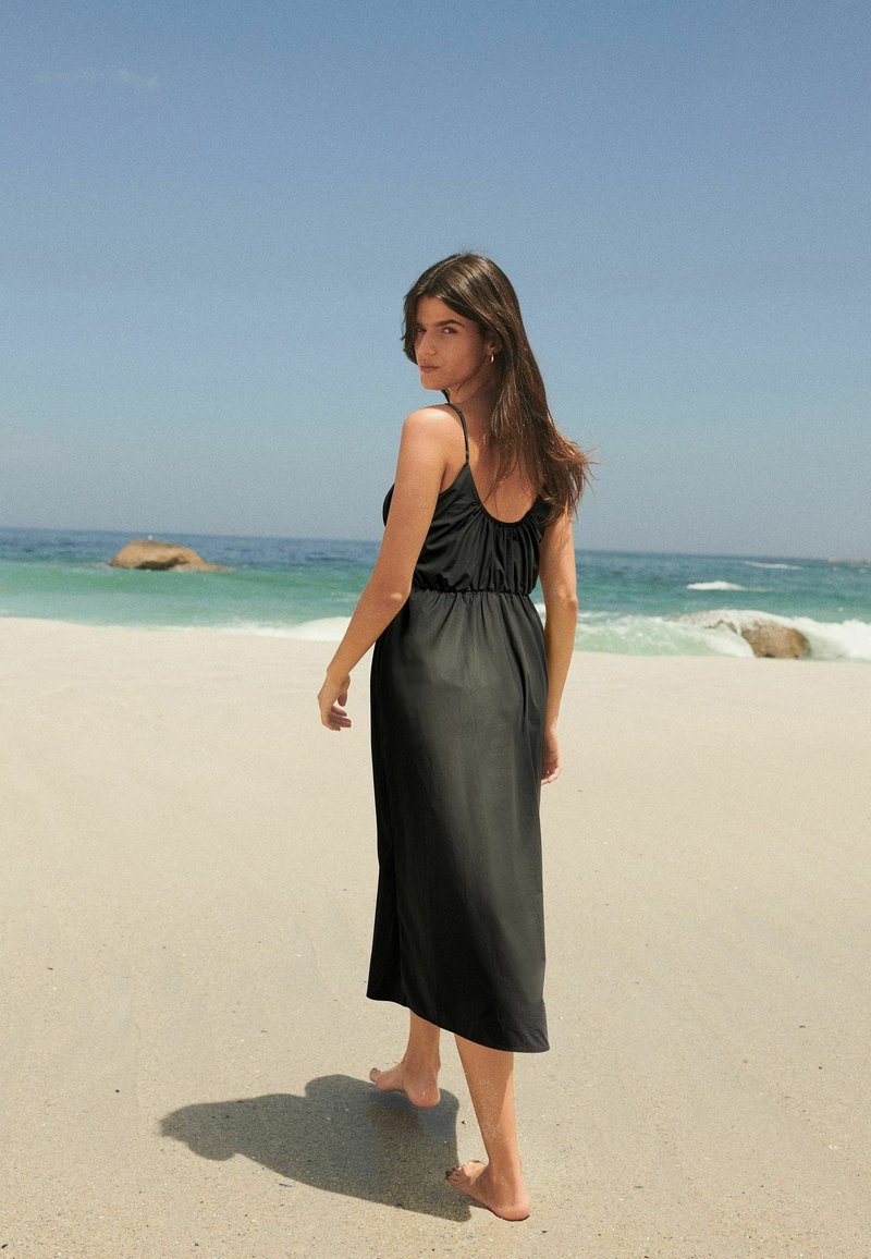 Next STRAPPY MIDI - REGULAR FIT - Vardagsklänning - black