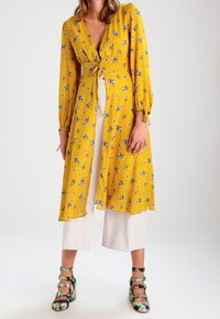 New Look Übergangsjacke - yellow