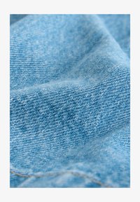 Ej vald, mid blue denim