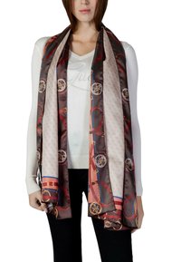 Sciarpa marrone con motivi a cerchi e catene, realizzata in tessuto liscio. Presenta colori vivaci e loghi discreti. Indossata drappeggiata.