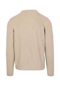 Beige gebreide trui met lange mouwen, textuurpatroon, ronde hals en geribbelde manchetten en zoom. Eenvoudig, effen ontwerp.