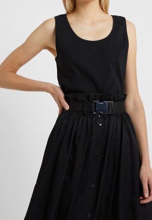 Top - black