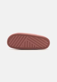 Nike Sportswear CALM - Natikači - canyon pink