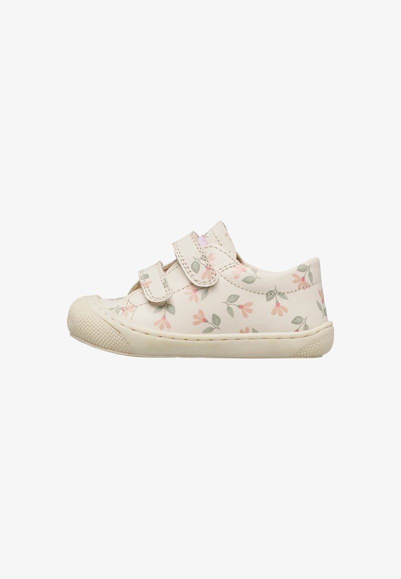 Kindersneaker van creme met roze en groene bloemenprint, twee klittenbandsluitingen en een textuur rubberen neus en zool.