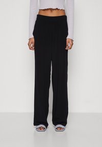 Vero Moda Petite - VMEASY WIDE PANTS  - Nadrágok - black Miniatűr kép 1