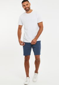 Threadbare THBFERGIE - Shorts - denim blue waffle