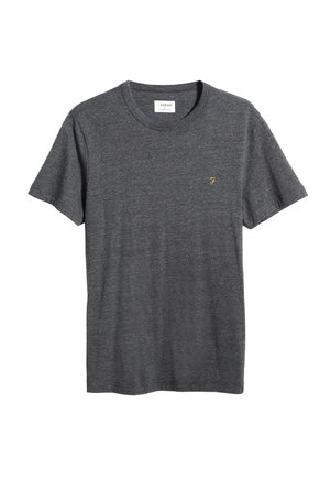 Grijze katoenen t-shirt met een ronde halslijn en korte mouwen. Heeft een klein gouden logo op de linkerborst. Een egale textuur door het hele shirt.