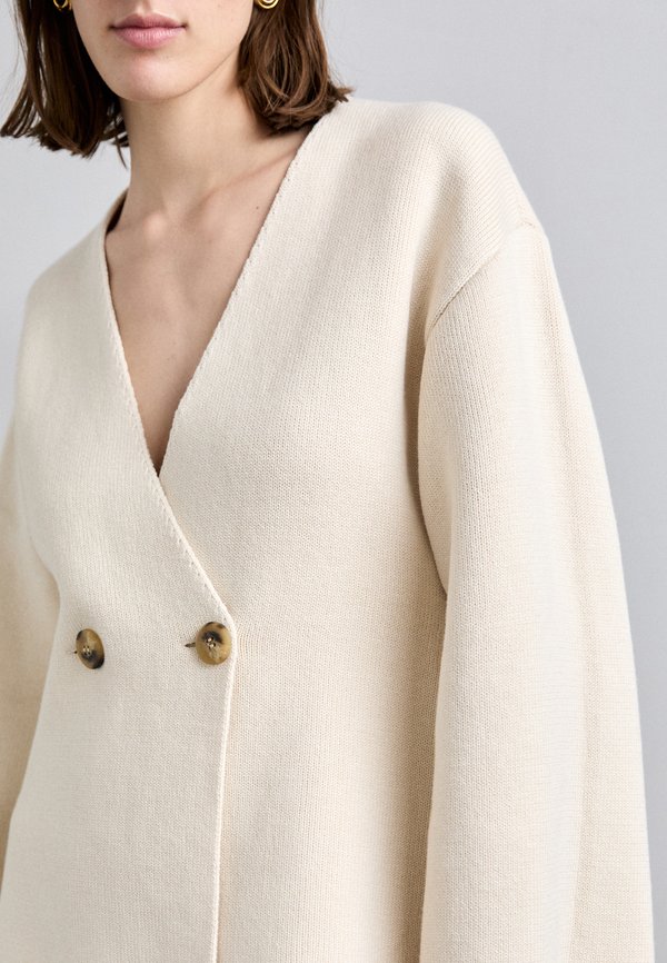 ESSENTIALS TINLEY - Cardigan4