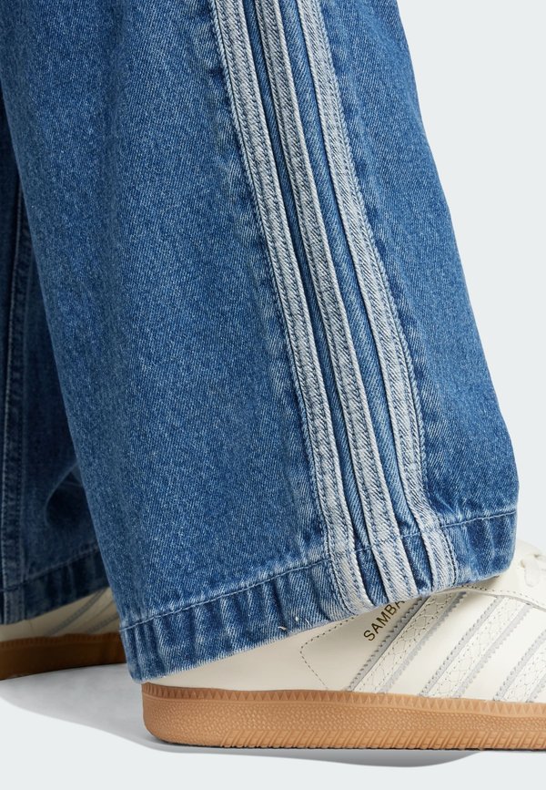 ADICOLOR DENIM FIREBIRD - Relaxed fit jeans4