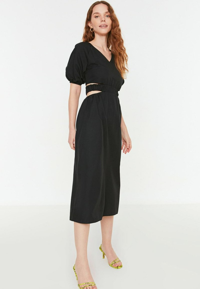 Damen Freizeitkleider | Trendyol PARENT Freizeitkleid black/schwarz - GV60794 Damen Freizeitkleider | Trendyol PARENT Freizeitkleid black/schwarz - GV60794