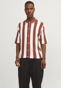 Jack & Jones JORNOTO - Shirt - maple syrup/cloud dancer