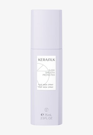 Flacon spray pour fer à lisser Kerasilk, lavande pâle avec étiquette blanche, texte "Lisse. Doux. Protégé." et volume 75 ml (2,5 fl. oz).