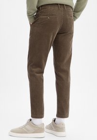 Lindbergh Stoffhose - oliv