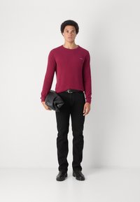 GANT C-NECK - Pulóver - rich wine