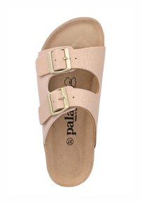 Helles rosa Rutsch sandal mit zwei verstellbaren Riemen und goldenen Schnallen, weichem Fußbett und strukturiertem Obermaterial mit einem dezenten Glanz.
