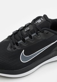 Nike Performance WMNS AIR WINFLO 9 - Scarpe da corsa su strada - black/white/dark smoke grey/pure platinum