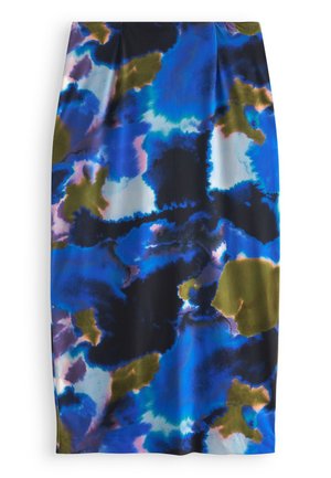 Jupe crayon bleue avec un motif abstrait de style aquarelle en noir, vert olive, violet et nuances de bleu clair.
