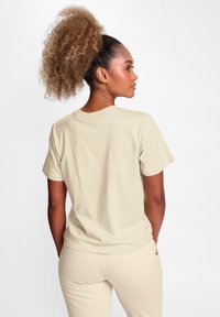 Hummel - T-shirt basic