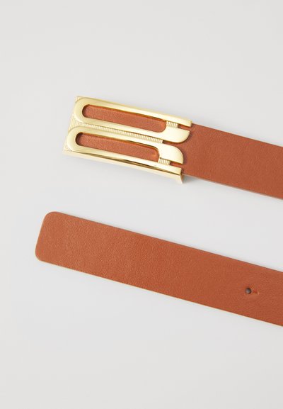 Brown leather belt with a gold metallic buckle featuring a layered design and elongated slots. Smooth texture and a single adjustment hole.