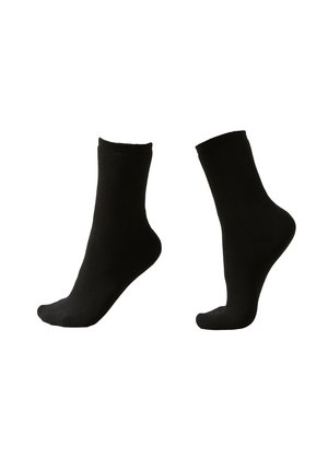 Paire de chaussettes noires unies montantes présentées sur des mannequins de pieds, montrant des vues de face et de côté sur fond blanc.