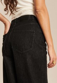 LABDIP OLSEN - BALLOON - Jean boyfriend - grey denim