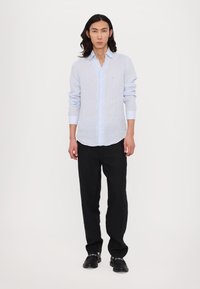 Michael Kors ONE PIECE COLLAR SHIRT - Krekls - light blue