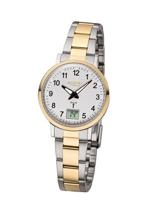 Montre analogique avec bracelet métallique or et argent, cadran blanc, chiffres noirs et petit affichage numérique indiquant "147".