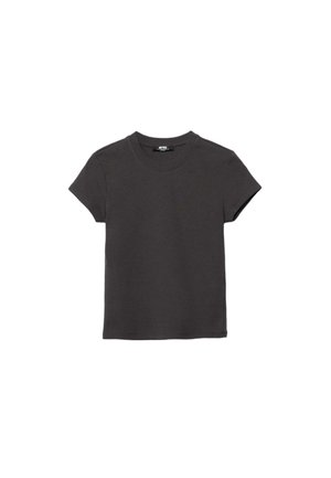 Kohlegraues, kurzärmeliges Baumwoll-T-Shirt mit Rundhalsausschnitt und geradem Saum, flach auf weißem Hintergrund liegend.